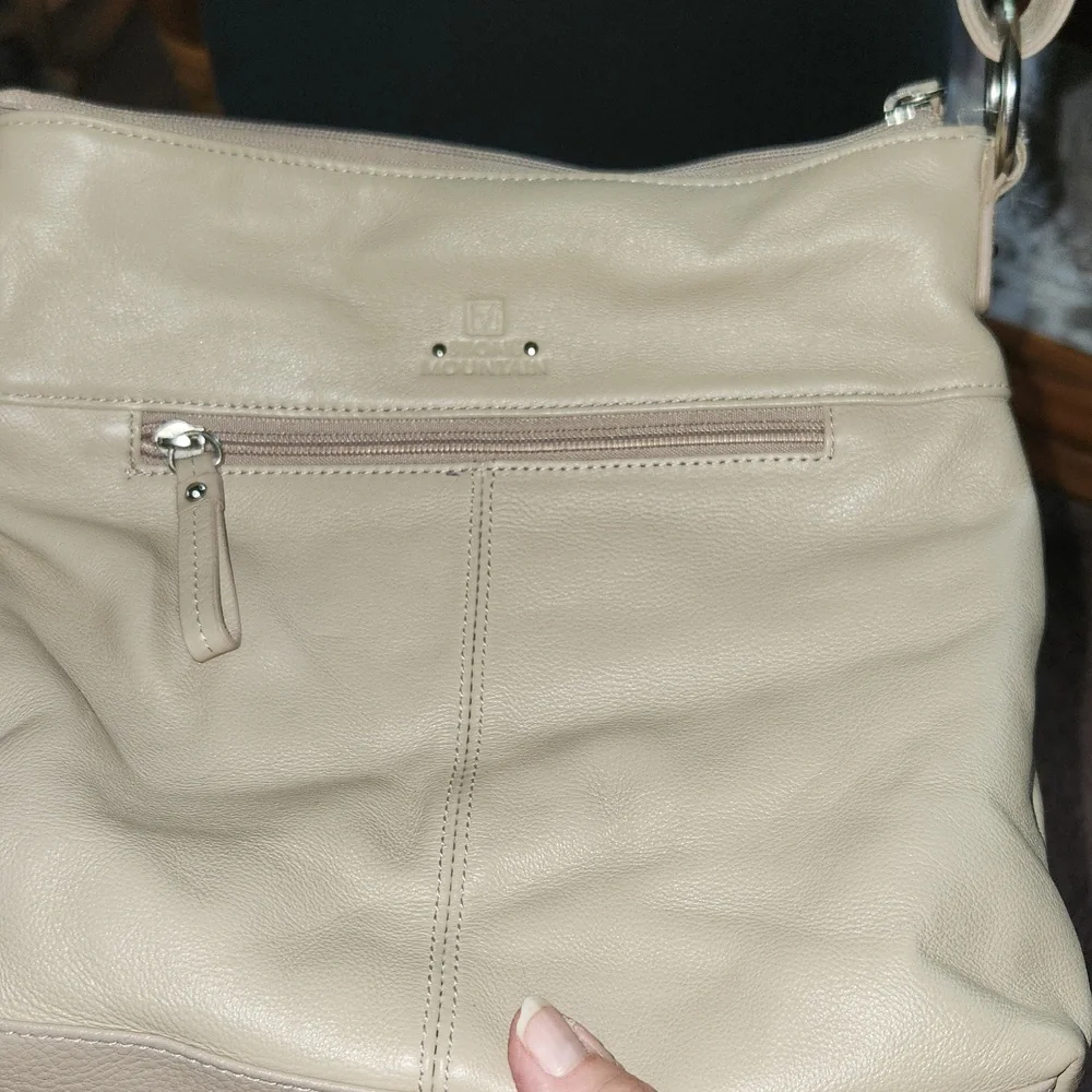 Leather Stone Mountain‎ Crossbody bag